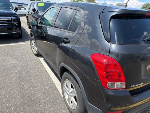 Certified 2020 Chevrolet Trax LS w/ Tint and Cruise Package AWD/4WD image 4