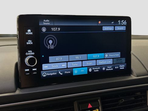 Used 2025 Honda Pilot Touring image 21