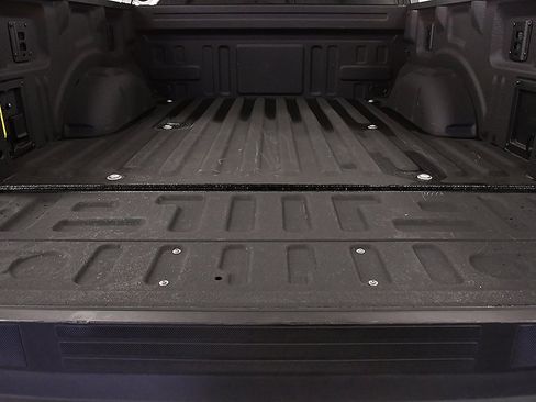 Used 2025 Ford F150 Lightning XLT image 15