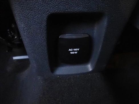 Used 2020 Ford EcoSport SE w/ SE Convenience Package image 11