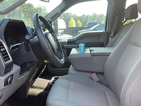 Used 2016 Ford F150 XLT w/ Equipment Group 302A Luxury AWD/4WD image 17