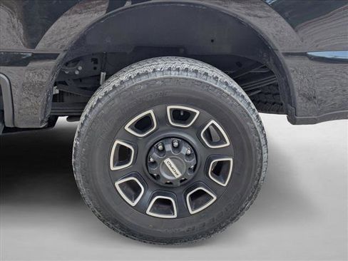 Used 2024 Ford F350 Platinum w/ FX4 Off-Road Package image 8