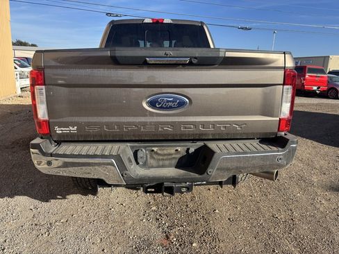 Used 2018 Ford F250 Lariat w/ Chrome Package image 6