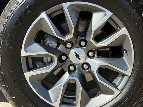 Certified 2023 Chevrolet Silverado 1500 RST AWD/4WD image 11