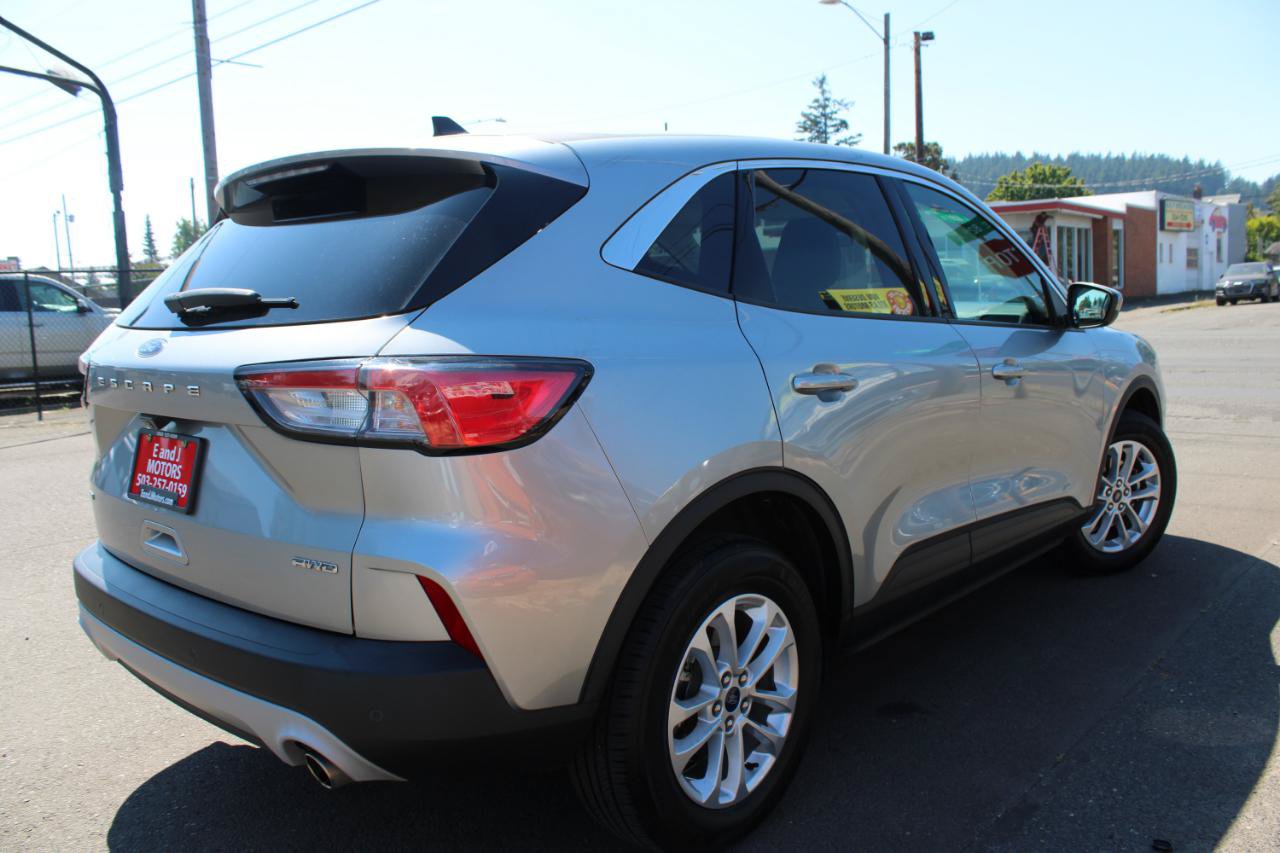 Used 2021 Ford Escape SE AWD/4WD image 6