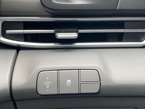New 2026 Hyundai Elantra Sport FWD image 13