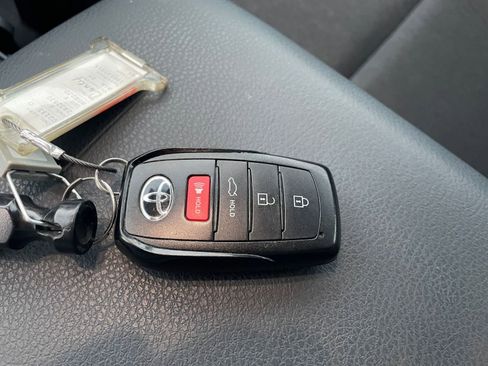 Used 2025 Toyota Camry LE image 18