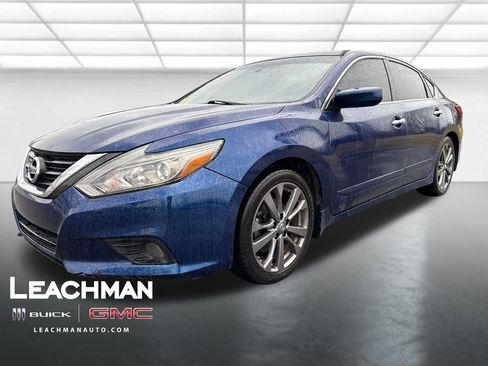 Used 2018 Nissan Altima 2.5 SR w/ SR Special Edition image 9