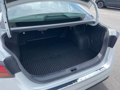 Used 2023 Nissan Altima 2.5 SR FWD image 26