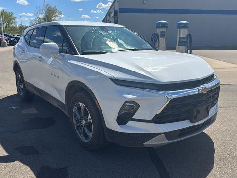 Used 2025 Chevrolet Blazer LT AWD/4WD image 8