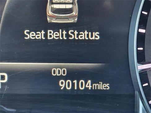 Used 2023 Toyota Highlander XLE image 39