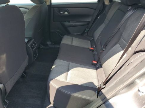 Used 2025 Nissan Rogue SV AWD/4WD image 24