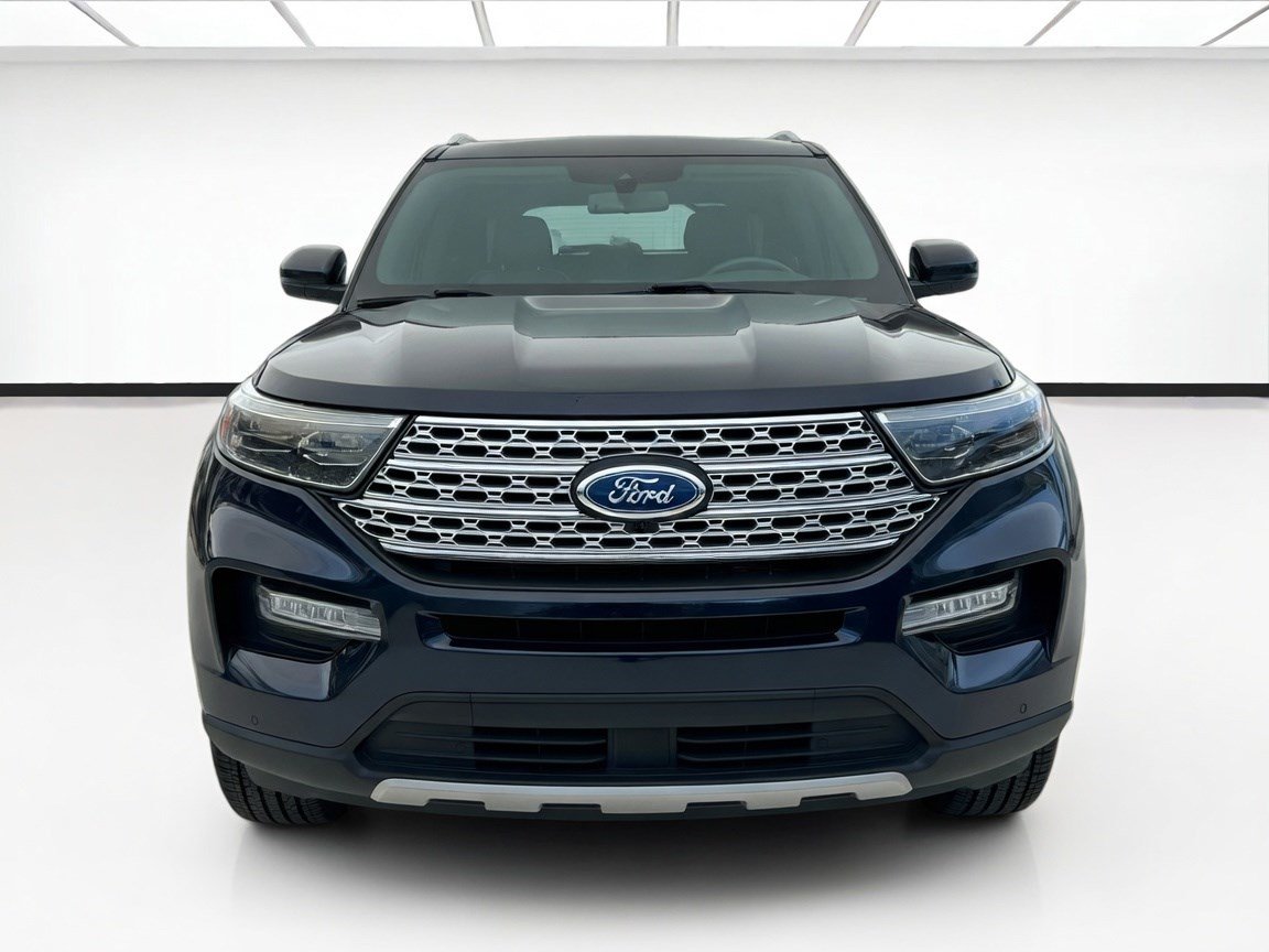 Used 2021 Ford Explorer Limited w/ Equipment Group 301A RWD image 2