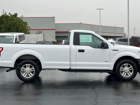 Used 2017 Ford F150 XL w/ Equipment Group 101A Mid image 5