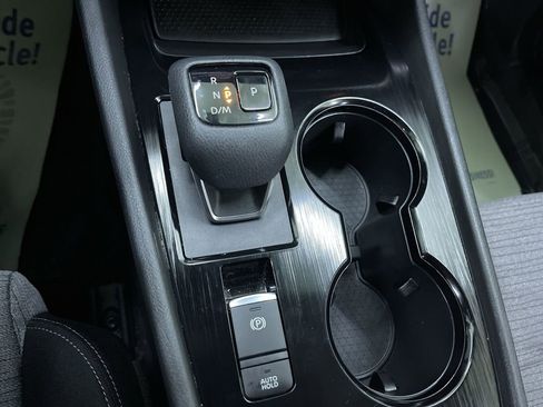 Used 2023 Nissan Rogue SV image 23