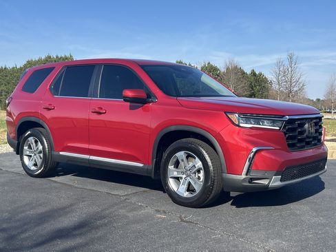 Used 2025 Honda Pilot EX-L image 24