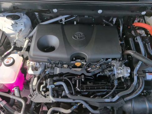 Used 2025 Toyota RAV4 XLE w/ Convenience Package AWD/4WD image 36