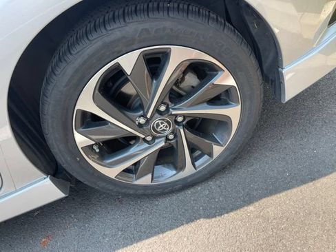 Used 2017 Toyota Corolla iM FWD image 5