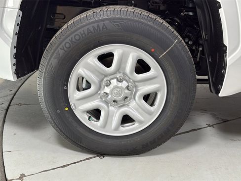 New 2026 Toyota Tundra SR image 22