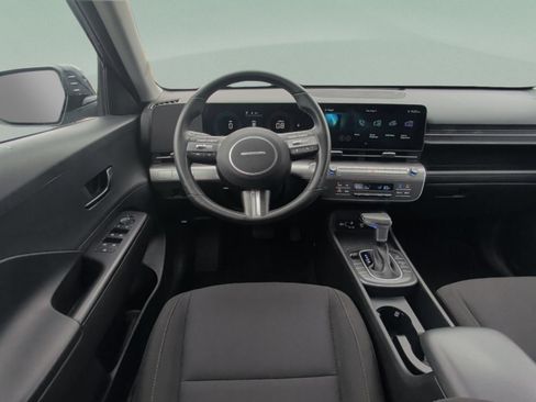 Used 2025 Hyundai Kona SEL FWD image 32