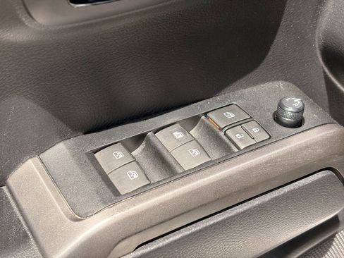 Used 2020 Toyota Tacoma SR5 AWD/4WD image 20