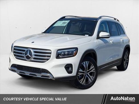 New 2026 Mercedes-Benz GLB 250 4MATIC image 1