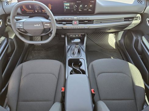 New 2026 Kia K4 LXS image 18