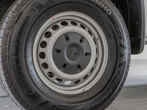 New 2025 Mercedes-Benz Sprinter 2500 image 31