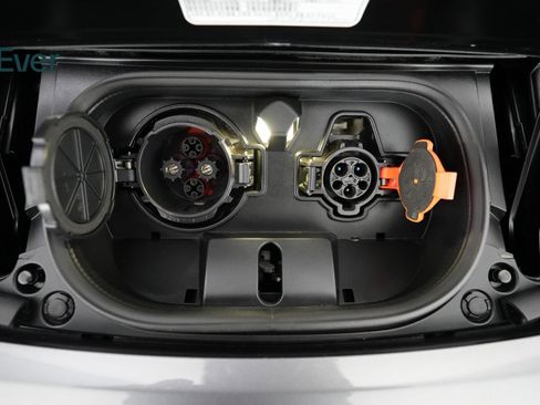 Used 2024 Nissan Leaf SV Plus image 23