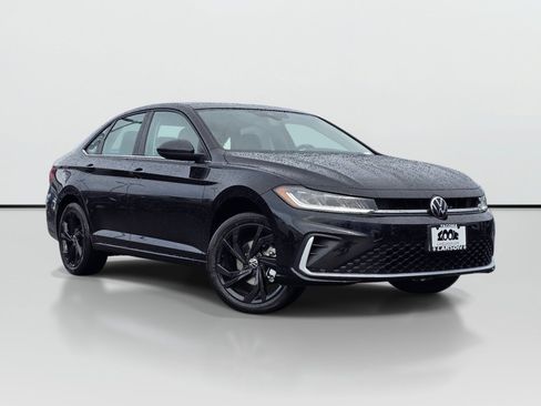 New 2026 Volkswagen Jetta SE FWD image 1