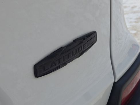 Used 2022 Jeep Cherokee Latitude Lux AWD/4WD image 13