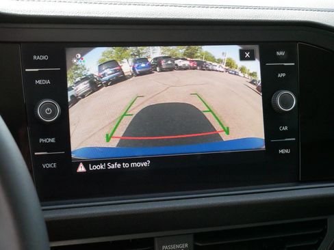 Certified 2023 Volkswagen Jetta SEL FWD image 28