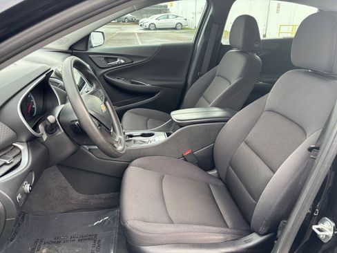 Used 2023 Chevrolet Malibu LT FWD image 37