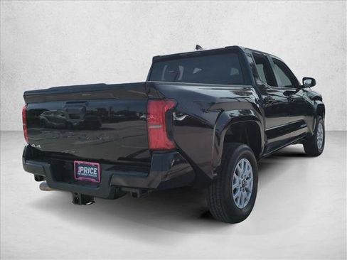 Used 2024 Toyota Tacoma SR5 AWD/4WD image 5