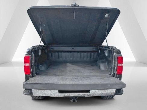 Used 2018 Chevrolet Silverado 1500 LT AWD/4WD image 7