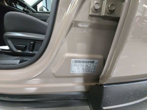 Used 2025 Nissan Rogue SV AWD/4WD image 25