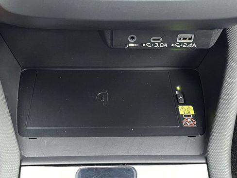 Used 2025 Subaru Forester Limited w/ Popular Package #1 AWD/4WD image 18