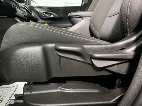 Certified 2023 GMC Terrain SLE FWD image 12