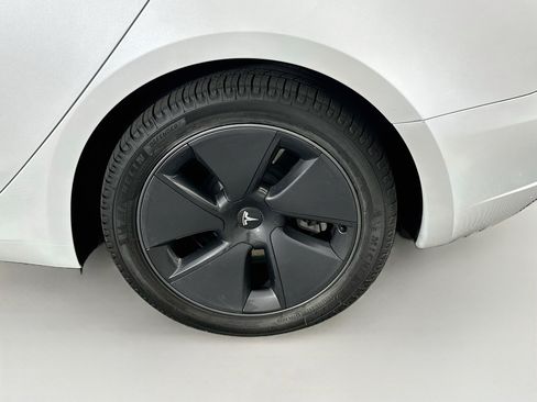 Used 2023 Tesla Model 3 Standard Range RWD image 11
