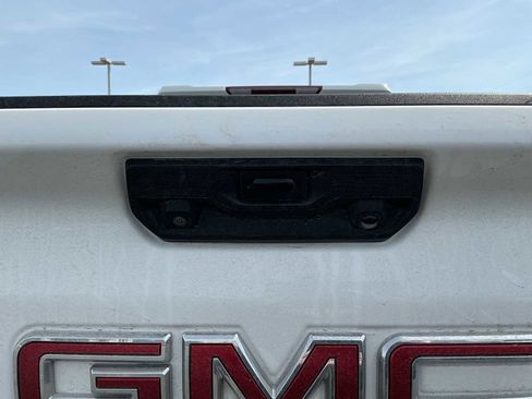 Used 2022 GMC Sierra 2500 SLE w/ SLE Convenience Package image 31