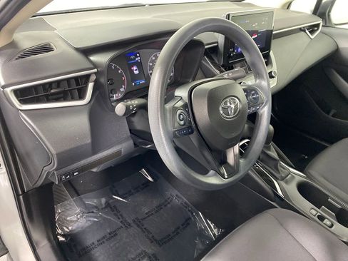 Used 2024 Toyota Corolla LE image 9