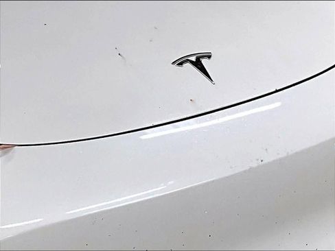 Used 2020 Tesla Model 3 Standard Range image 31
