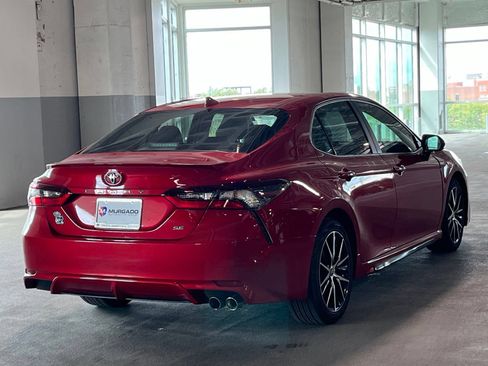 Used 2023 Toyota Camry SE FWD image 10