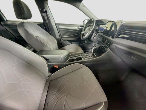 Used 2025 Volkswagen Jetta Sport FWD image 28