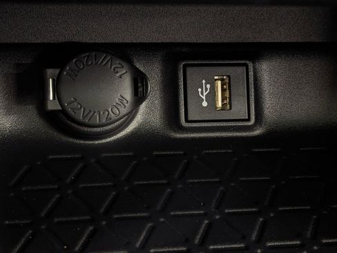 New 2025 Toyota RAV4 XLE image 27