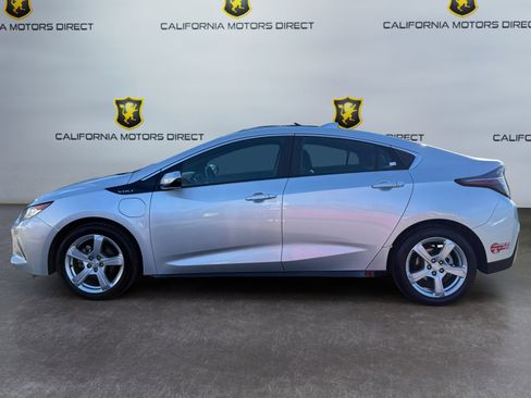 Used 2017 Chevrolet Volt Premier w/ Driver Confidence II Package image 2