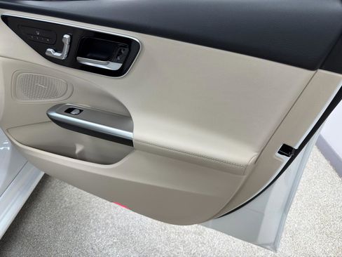 Used 2022 Mercedes-Benz C 300 4MATIC Sedan w/ Pinnacle Trim Package image 13