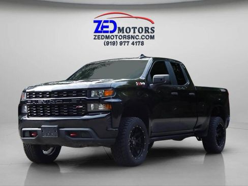 Used 2019 Chevrolet Silverado 1500 Custom Trail Boss w/ Custom Convenience Package image 1