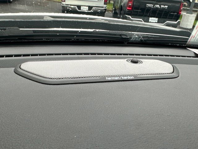 Used 2025 RAM 1500 Laramie w/ Night Edition AWD/4WD image 8