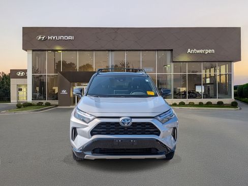 Used 2023 Toyota RAV4 XSE AWD/4WD image 8